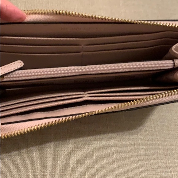 Michael Kors Purse/Wallet Combo - Picture 4 of 5